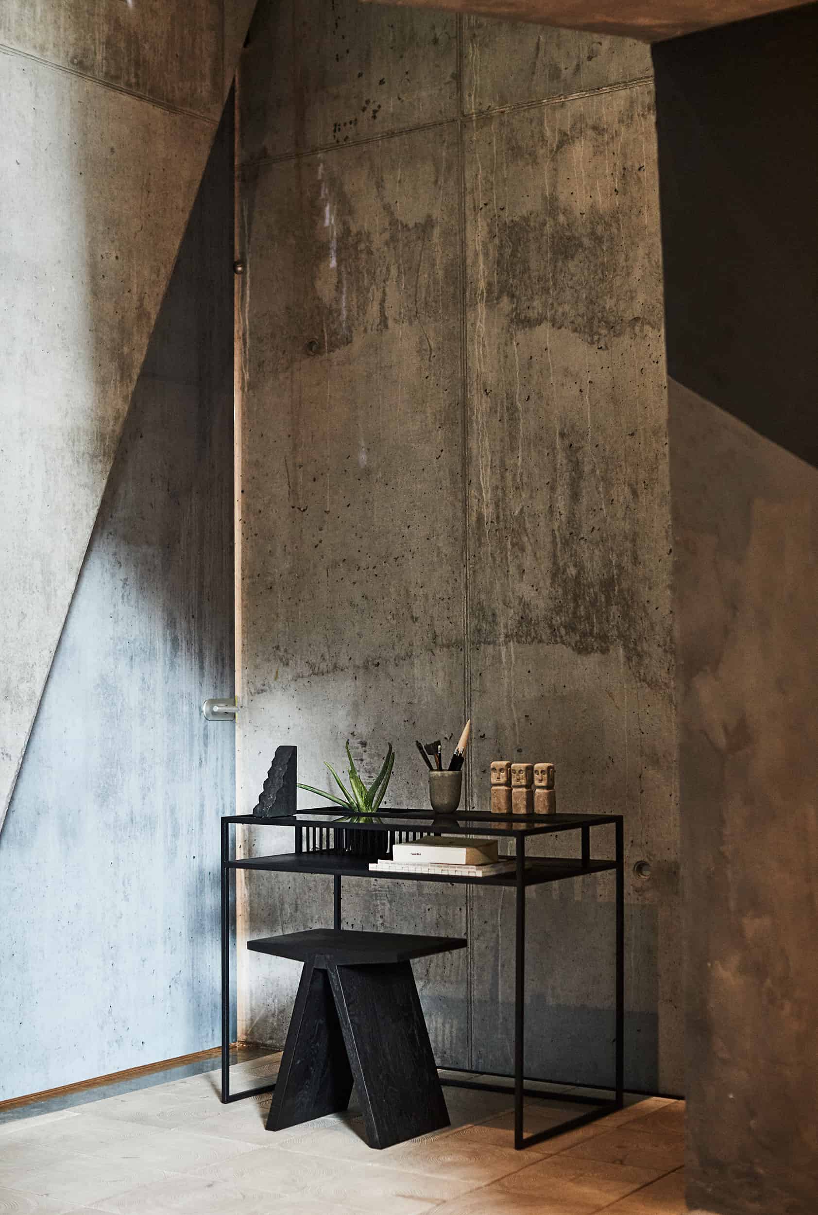 Stool Angle Black at Denver Desk